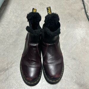 Dr. Martens Women's 2976 Burgundy Leonore‎ Faux Fur LinedChelsea Boots Size 11